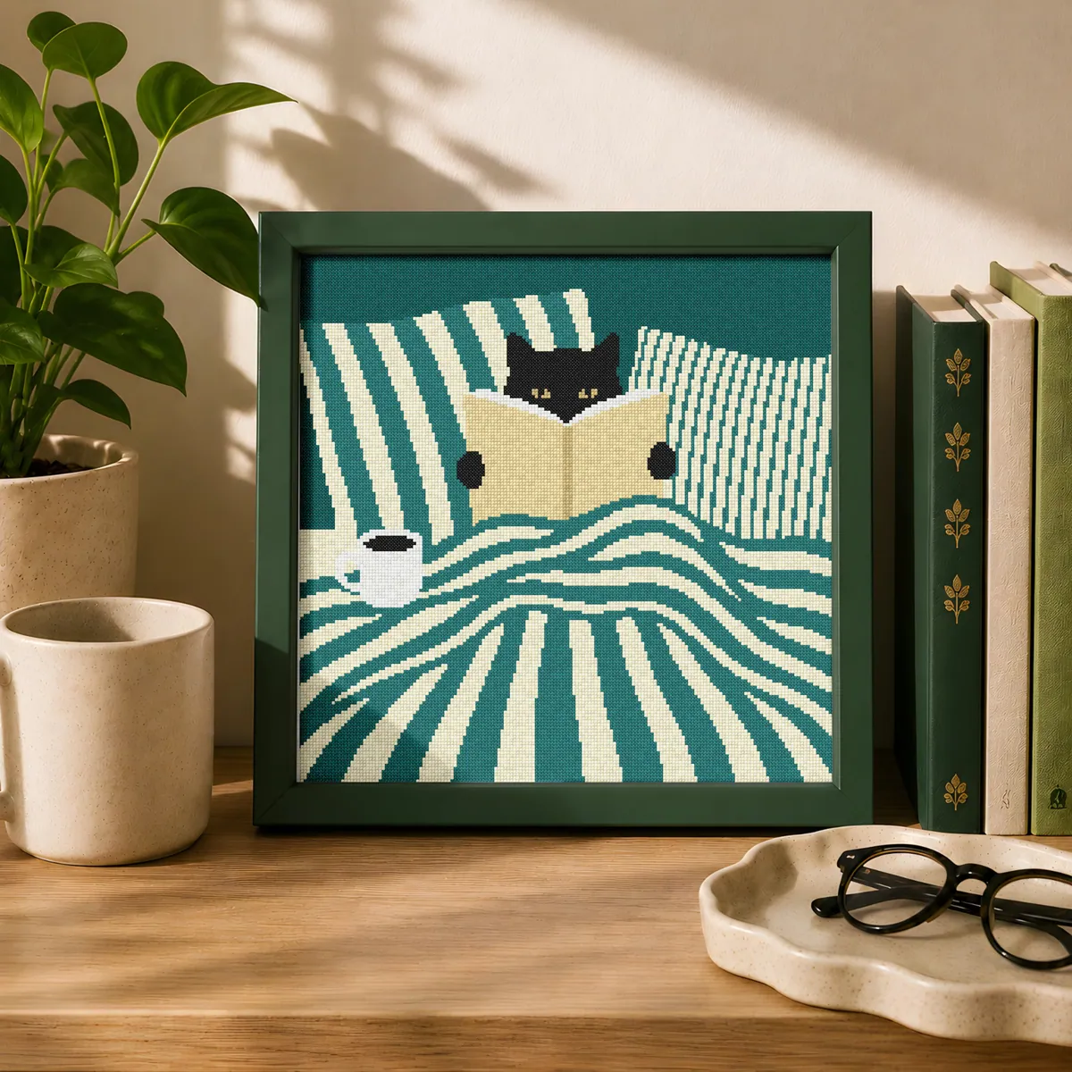 Preview 4 of Cat in bed reading